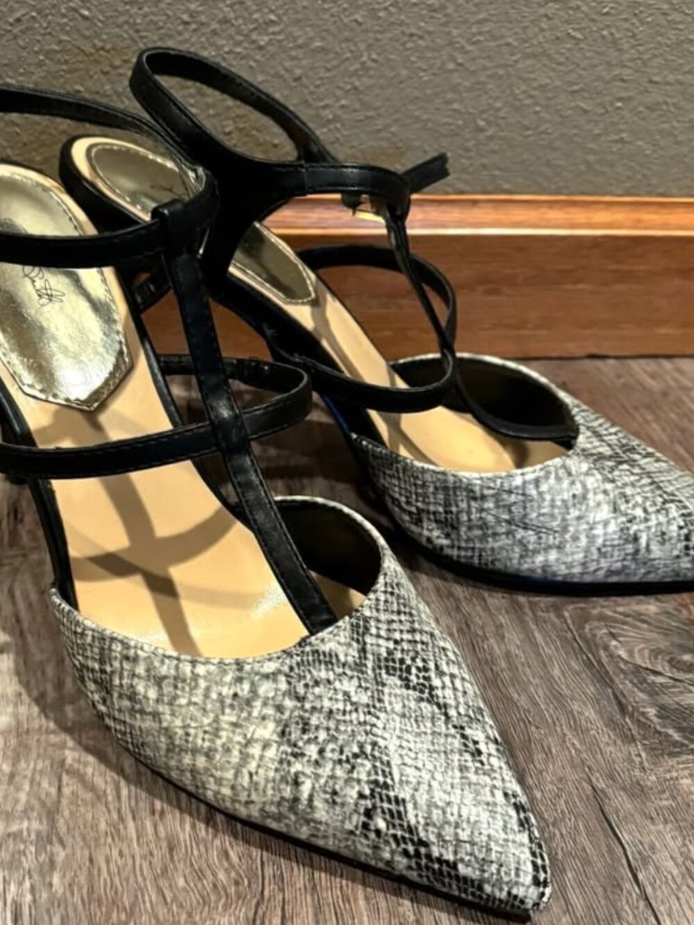 Jaclyn Smith Snakeskin T-Strap Heels